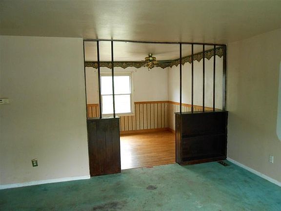3rd image of 9908 Norcrest Dr
