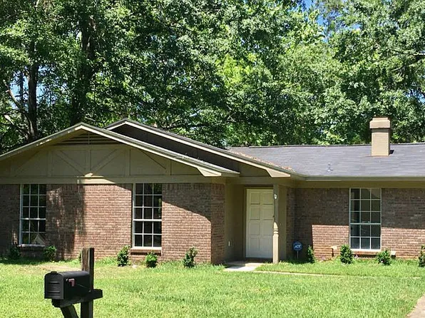 492 Scott Dr, Saraland, AL 36571