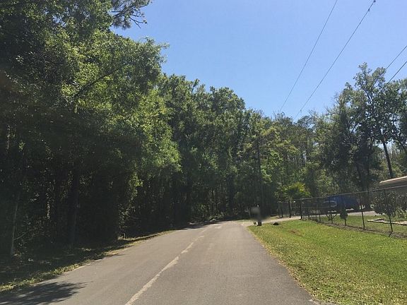 5th image of 16021 Timberwood Dr