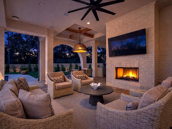 3rd image of 7715 Morgans Pond Ct