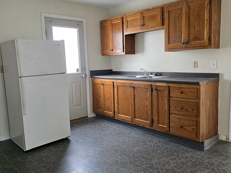 167 Paine St #1 — Photo 2