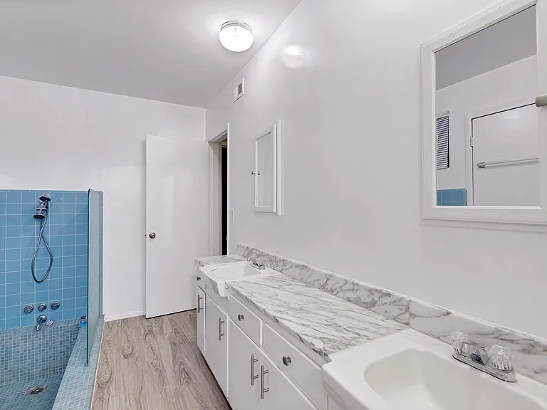 9767 Rhea Ave — Photo 14