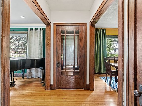 5th image of 1900 Lowry Ave NE