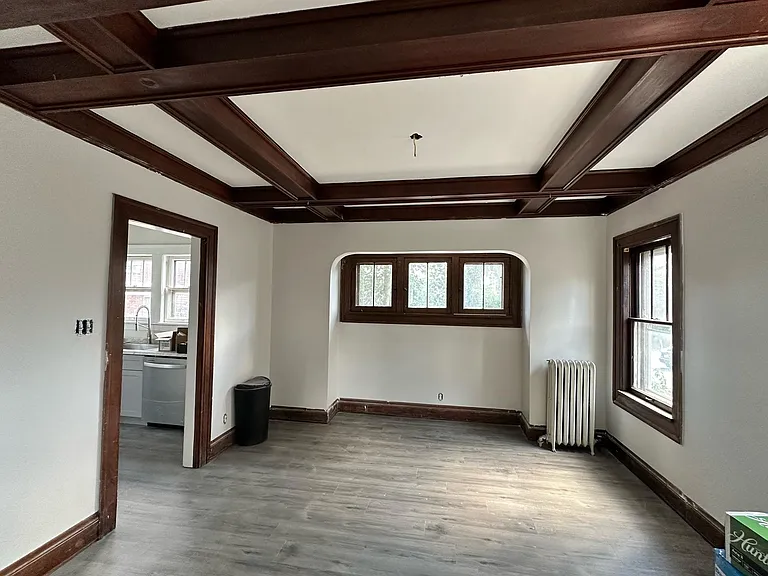 714 E 9th St #1 — Photo 8