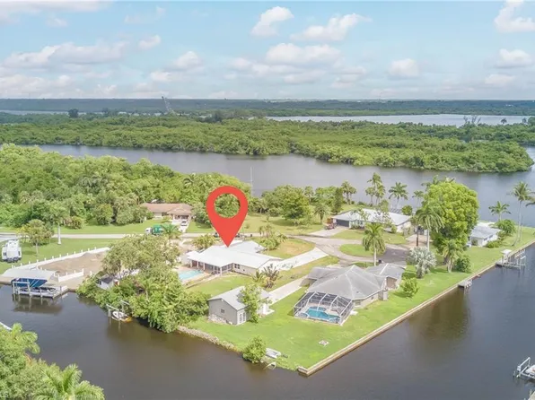 330 Shore DR, FORT MYERS, FL 33905