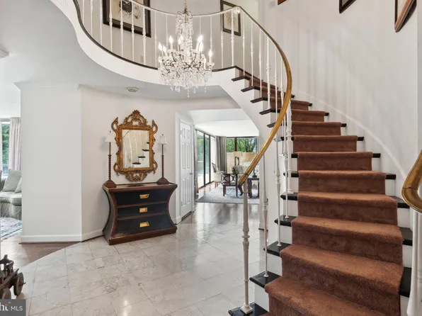 4200 Massachusetts Ave NW APT 106, Washington, DC 20016