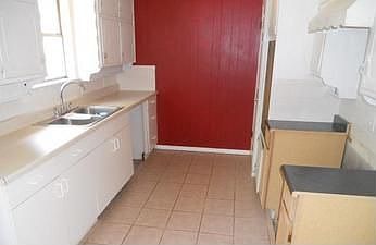 4th image of 6009 Blueridge Dr