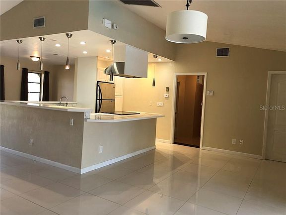 5th image of 5206 SW 11th Pl