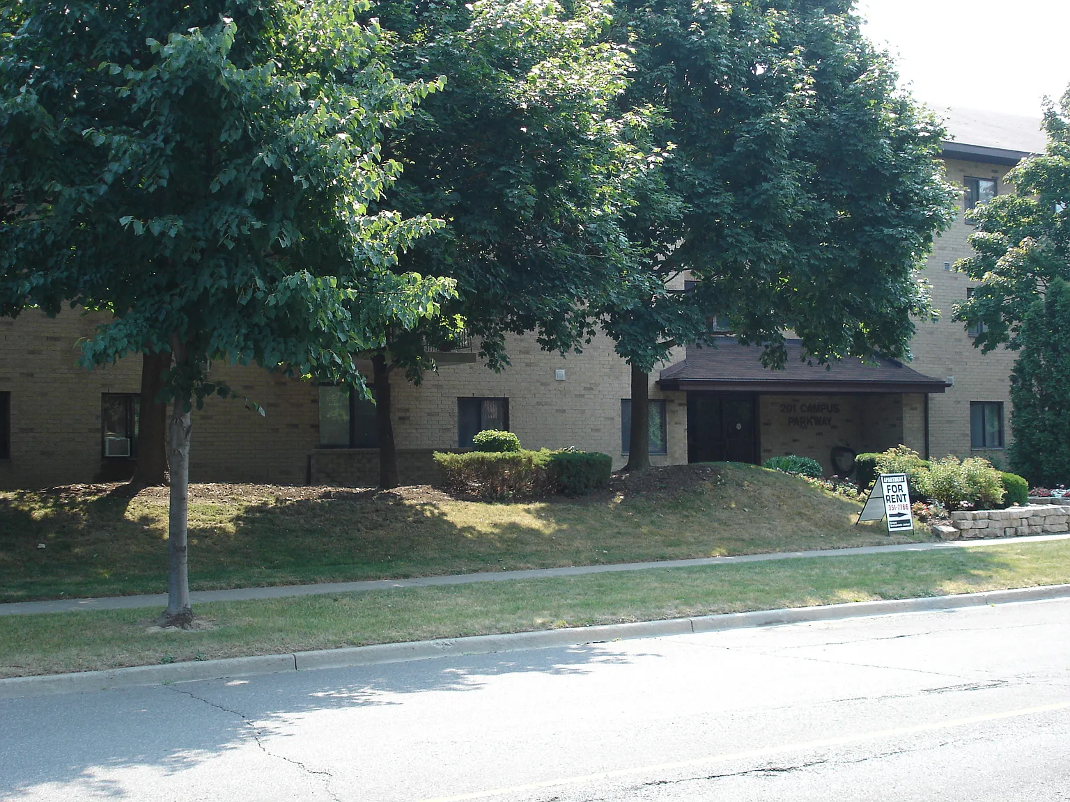 201 Campus Parkway — Photo 2