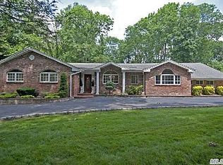 491 Wolf Hill Rd, Dix Hills, NY 11746