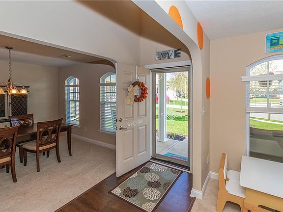 4th image of 8841 Melville Ct