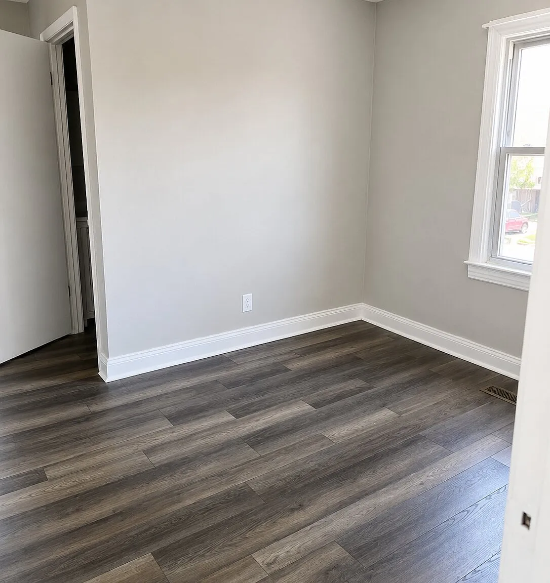 223 East Woodrow Street - 1 — Photo 3