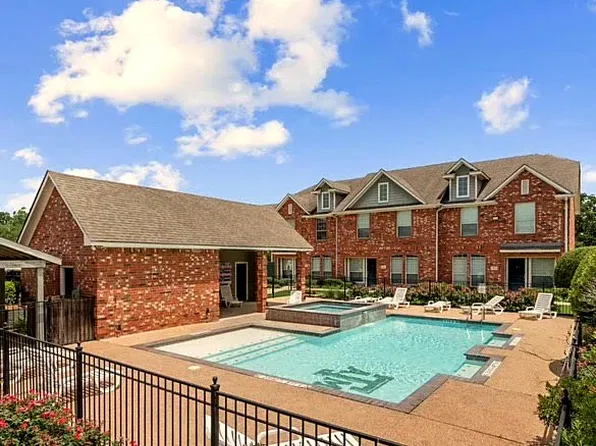 1001 Krenek Tap Rd APT 105, College Station, TX 77840
