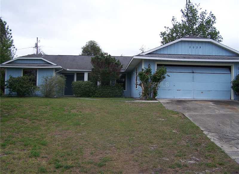 1st image of 2025 E Gloria Dr