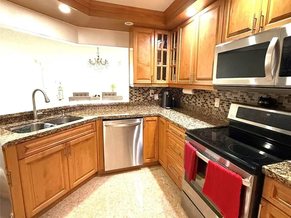 2521 NW 104th Avenue #302, Sunrise, FL 33322