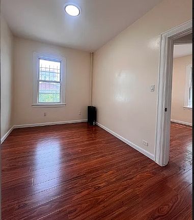 4th image of 93-37 202nd St #3
