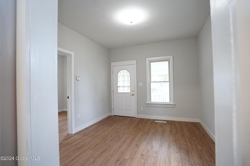 2nd image of 2102 Lenox Road