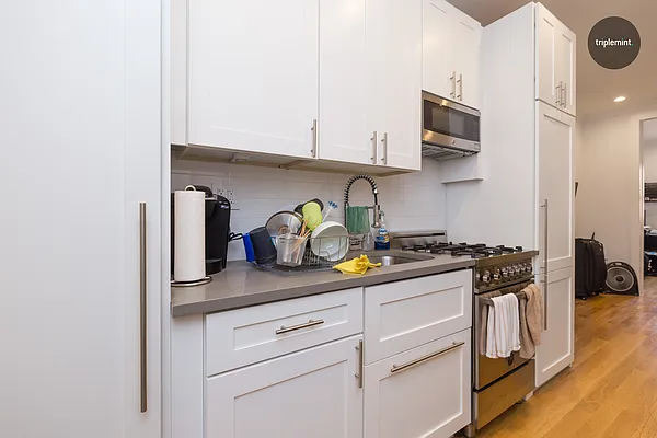 Rented by Nooklyn NYC LLC | media 10