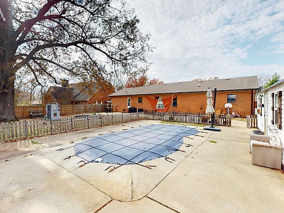 4th image of 1570 Mockingbird Dr