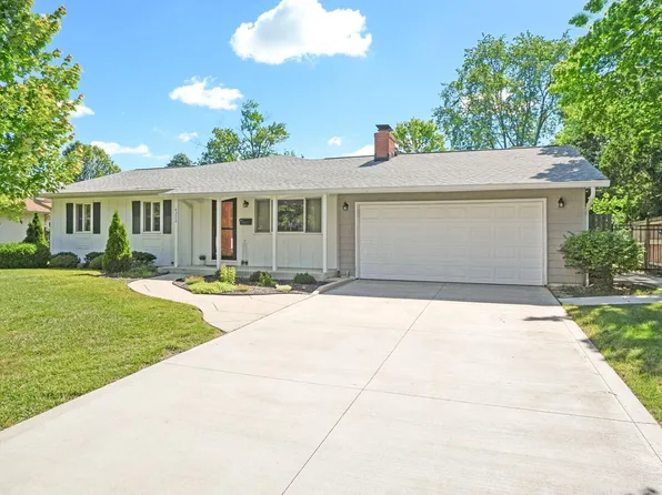 4276 Kenmont Pl, Columbus, OH 43220