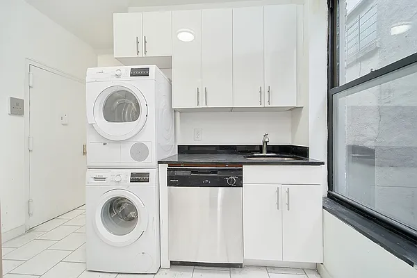 Rented by Compass | media 12