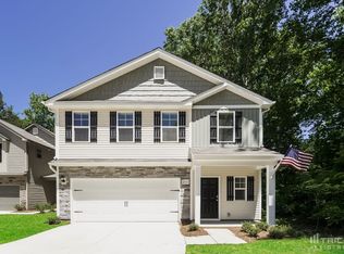 233 Spring Knoll Dr, Charlotte, NC 28262