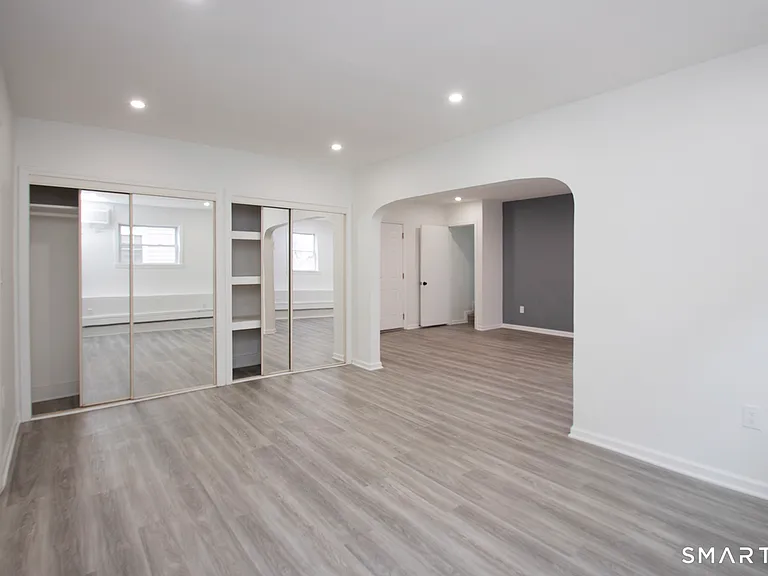 2879 Fairfield Ave #2 — Photo 9