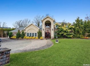 290 Heather Lane, Hewlett Harbor, NY 11557