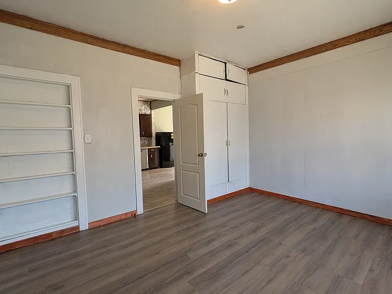 531 W Wallace St — Photo 9