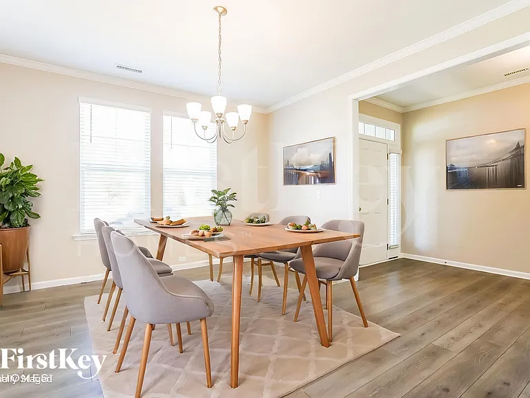355 Streamliner Blvd — Photo 6