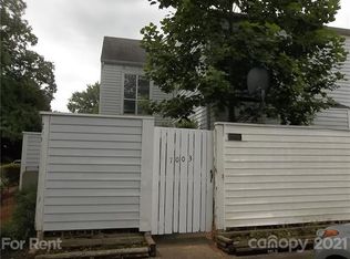 7003 Stonington Ln, Charlotte, NC 28227