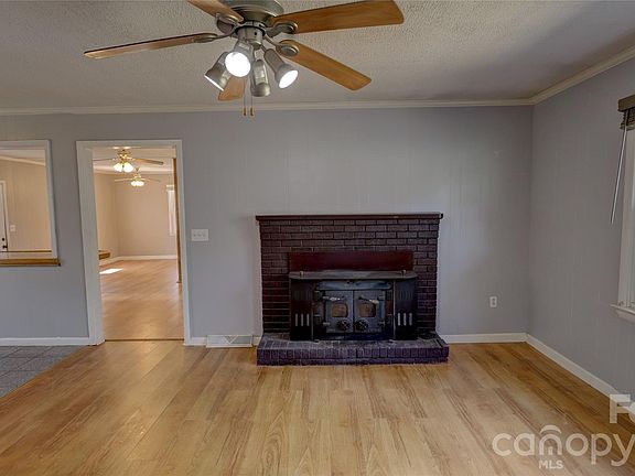 5th image of 1130 Allman Road Ext