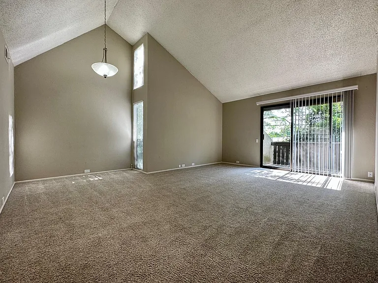 Ardendale Apartments — Photo 12