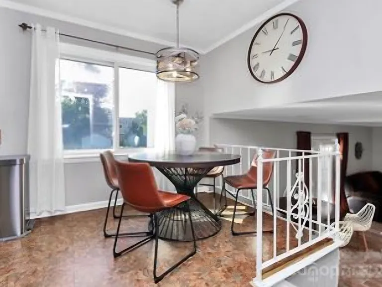 301 Red Roan Pl — Photo 29