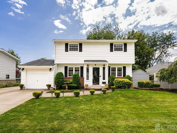 5 Karl Dr, Old Bridge, NJ 08857