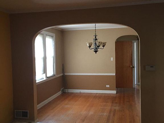 Dining room/ living room