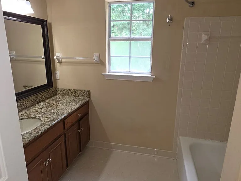 2563 Oak Harbor Dr — Photo 11