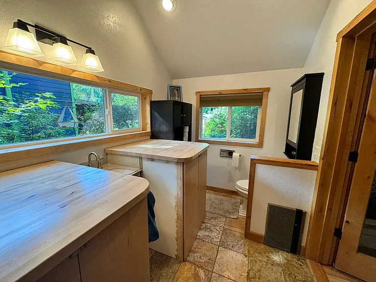 10190 SE 37th Ave — Photo 41
