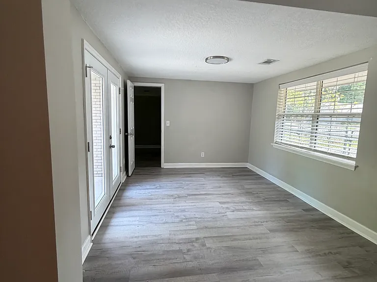 216 Clarks Bluff Rd — Photo 5
