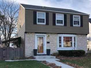 3755 S 15th Pl, Milwaukee, WI 53221