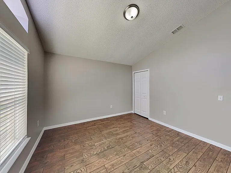 6879 Belmar Dr — Photo 12