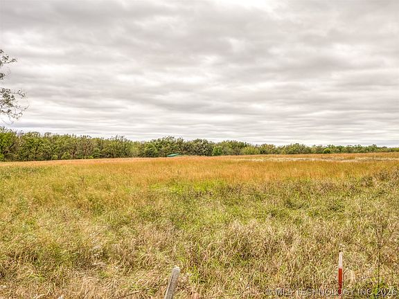 3rd image of 38945 N 4030th Rd