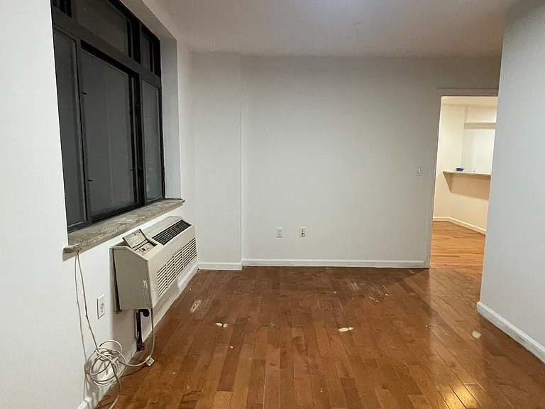 4212 108th St #4B — Photo 9
