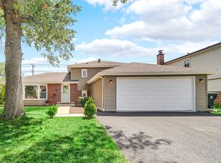 2813 Greenwood Rd, Hazel Crest, IL 60429