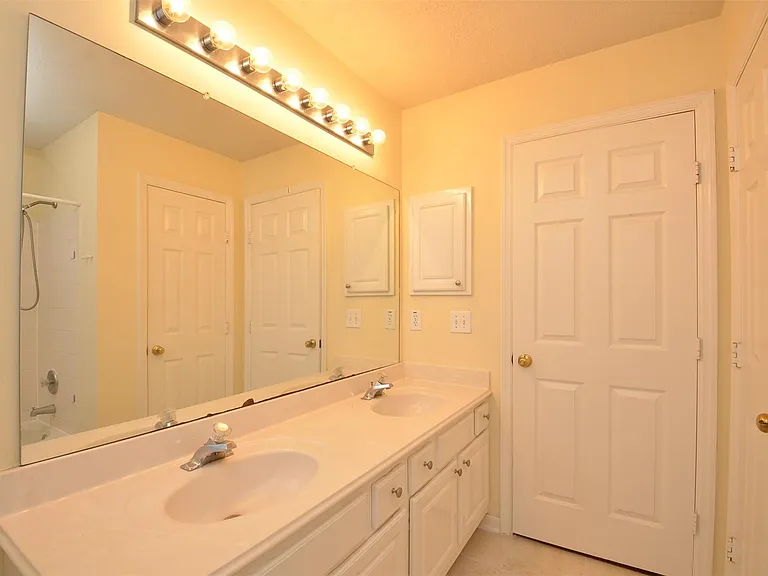 1218 Irish Mist Ct — Photo 42