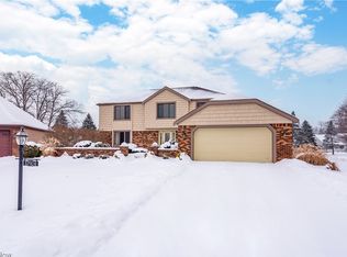 17924 Chatham Ct, Strongsville, OH