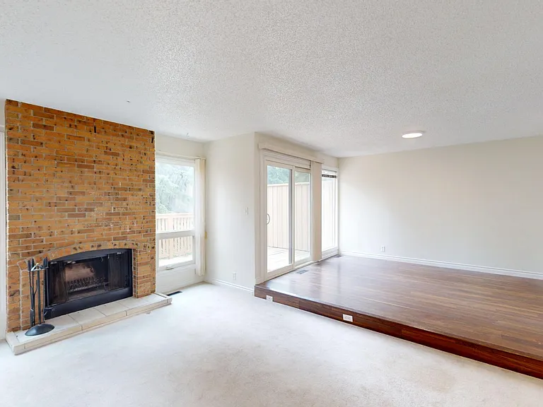 235 Berwick Dr NW #21 — Photo 2