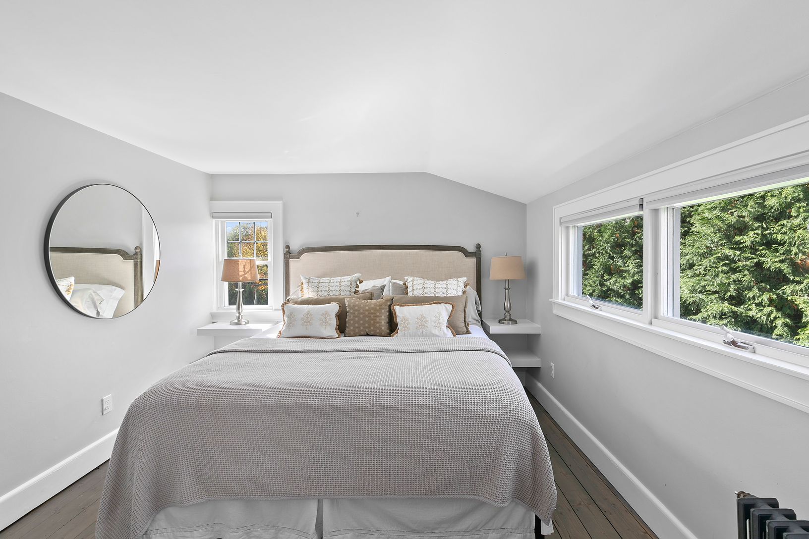  Upstairs Guest Bedroom #1