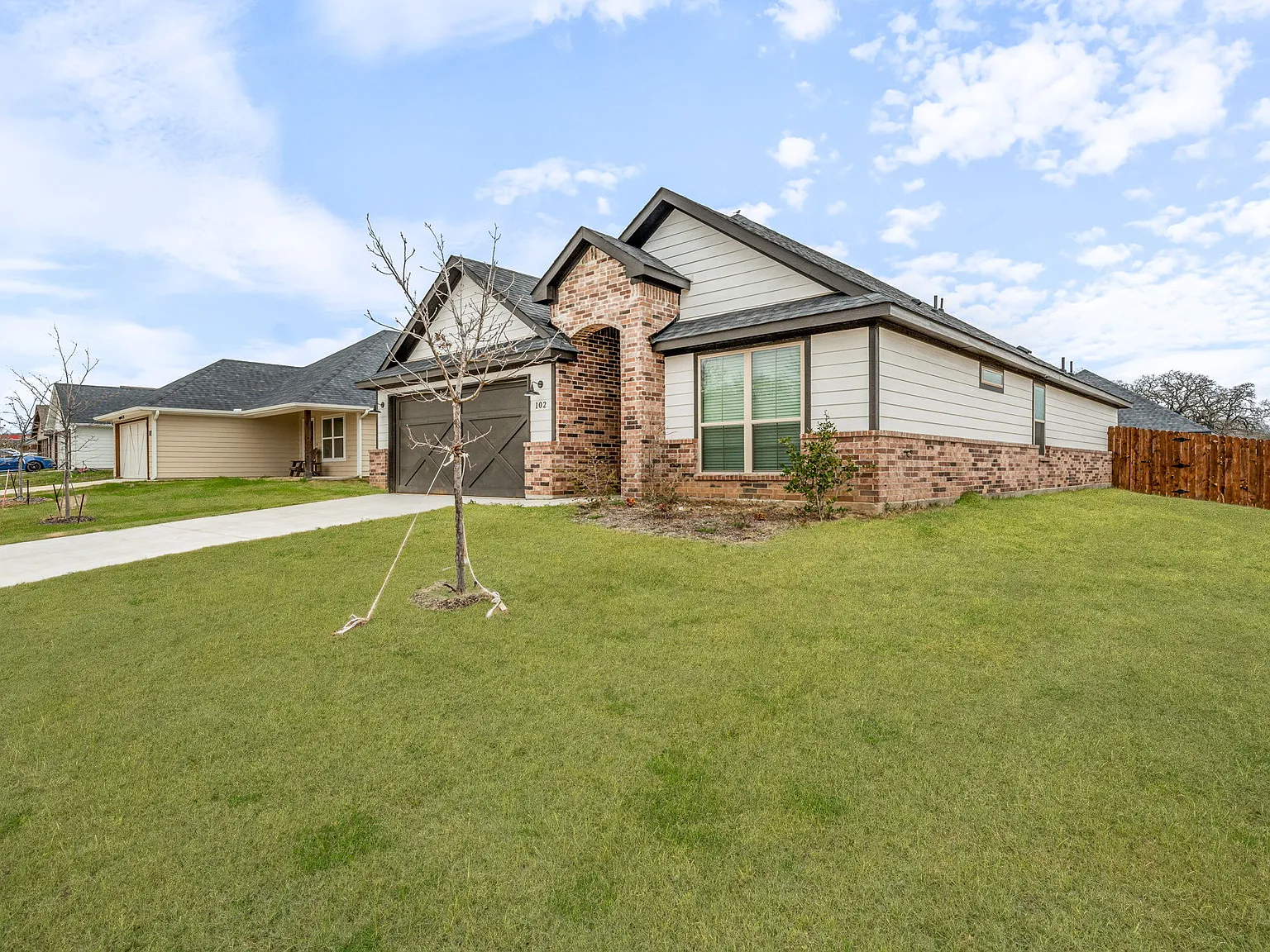3 bed, 1623 sqft, $2,350 — Photo 3