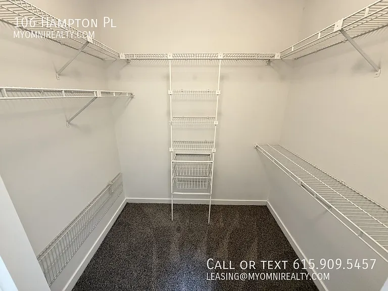 106 Hampton Pl — Photo 2